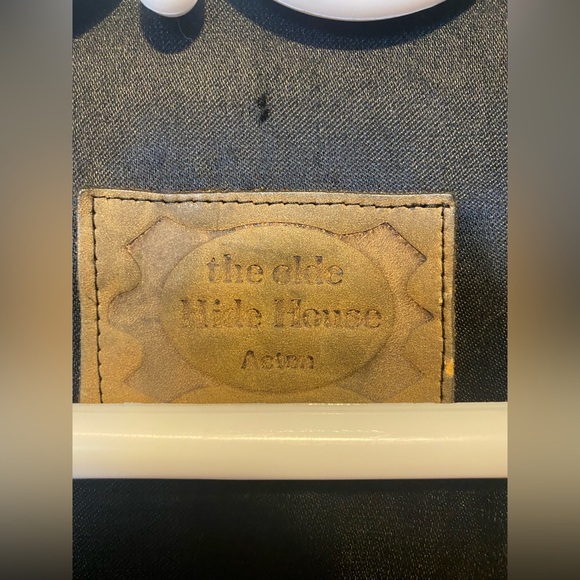 Vintage The Olde Hyde House Black Leather Embroidered Coat - Picture 5 of 15